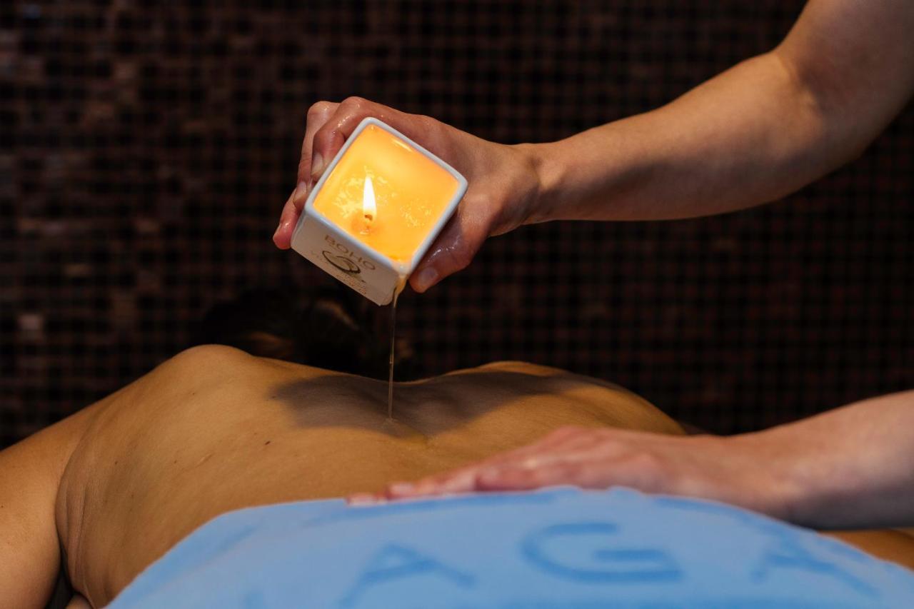 그랜 호텔 나가리 부티크 앤드 스파 비고 외부 사진 Candle massage