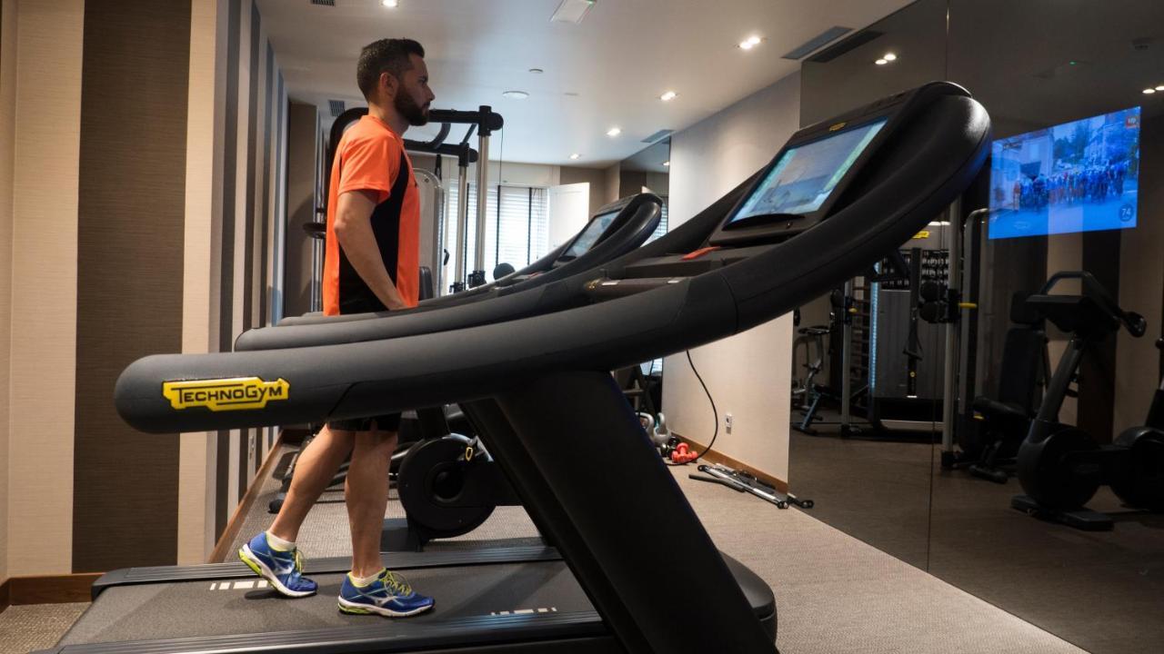 그랜 호텔 나가리 부티크 앤드 스파 비고 외부 사진 A treadmill