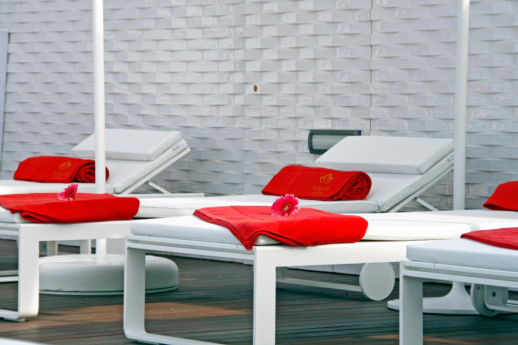 그랜 호텔 나가리 부티크 앤드 스파 비고 외부 사진 The pool at the Mandarin Oriental, Munich