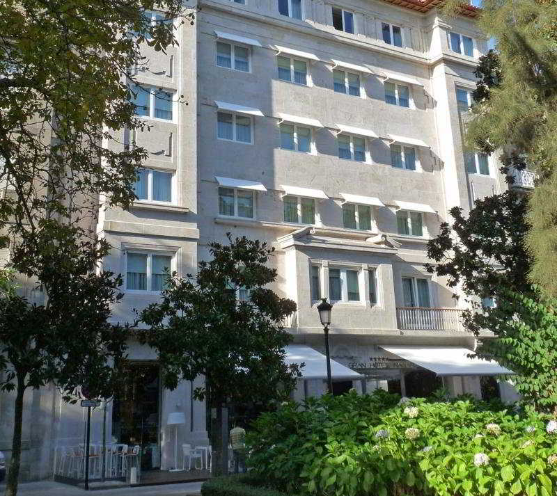 그랜 호텔 나가리 부티크 앤드 스파 비고 외부 사진 The building of the Academy of Athens